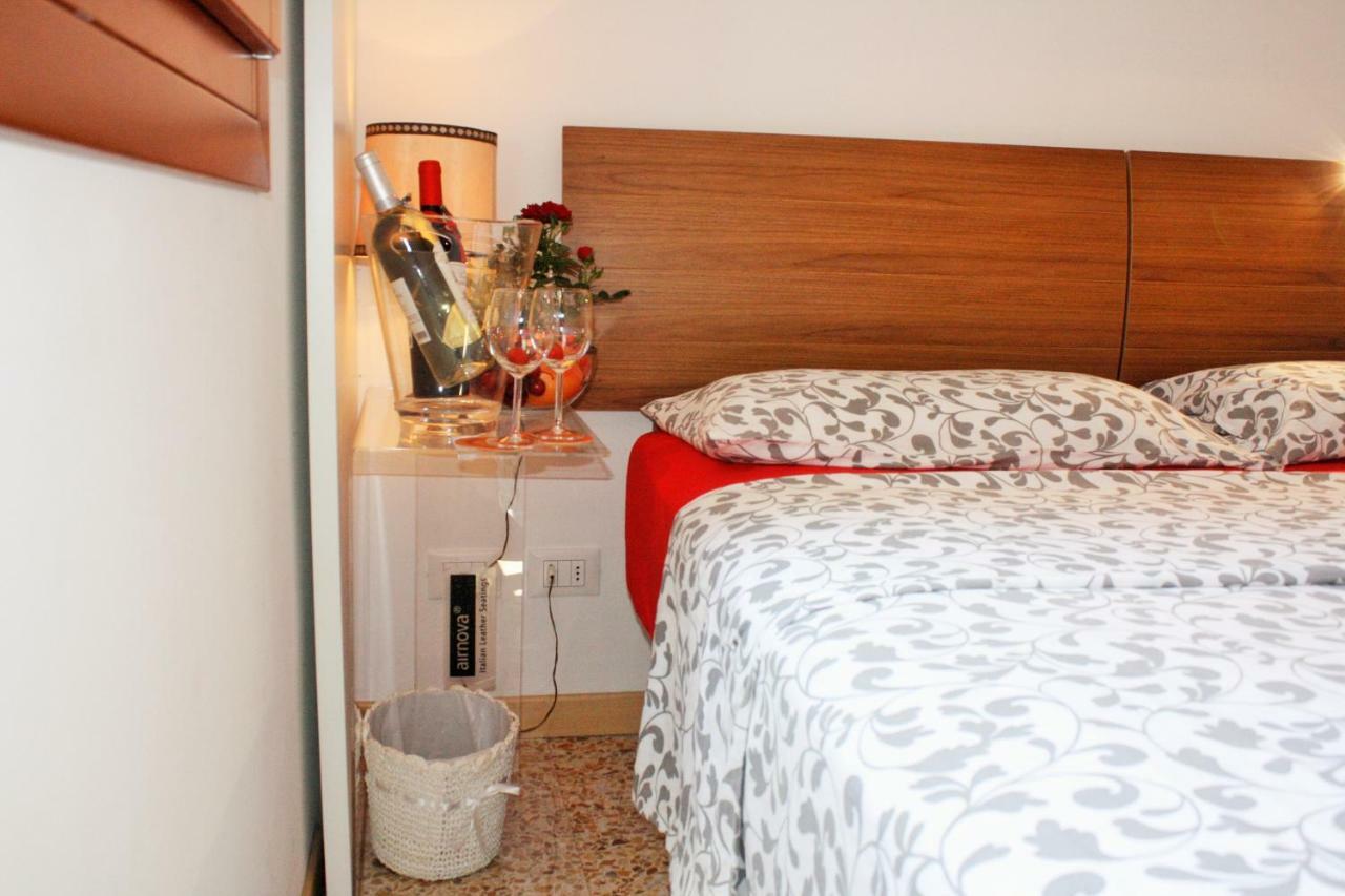 Santacroce Apartment Venesia Bagian luar foto