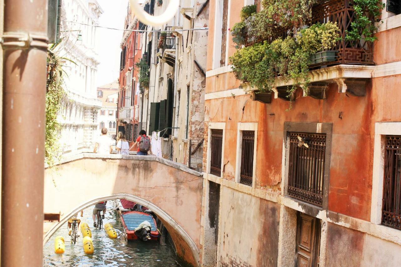 Santacroce Apartment Venesia Bagian luar foto