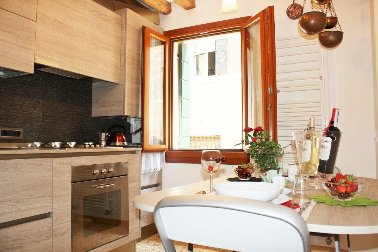 Santacroce Apartment Venesia Bagian luar foto